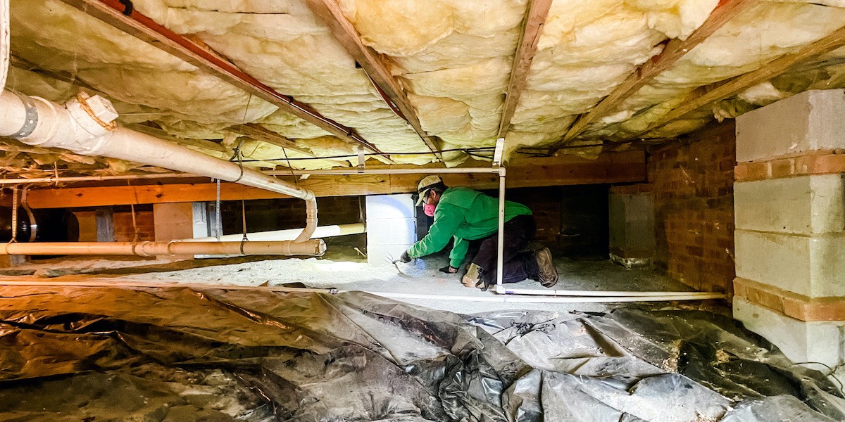Clean sealed crawlspace encapsulation